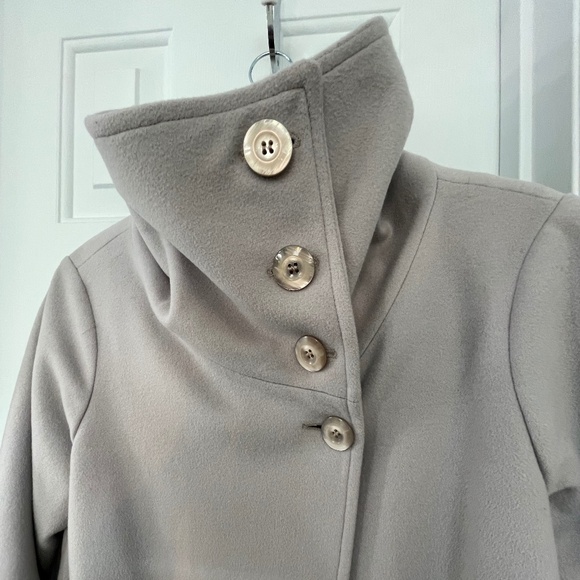 Sisley Jacket - Picture 4 of 15